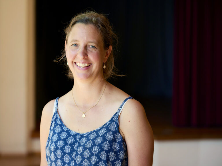 Portrait von Valeska Mannigel, DozentIn der Akademie für anthroposophische Pädagogik