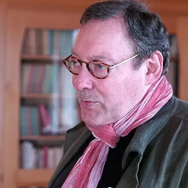 Portrait von Marcus Schneider, DozentIn der Akademie für anthroposophische Pädagogik